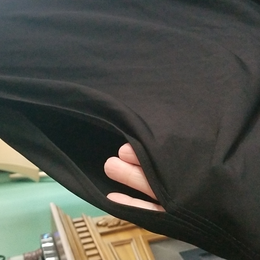 Cold shoulder top - Picture 3 of 4
